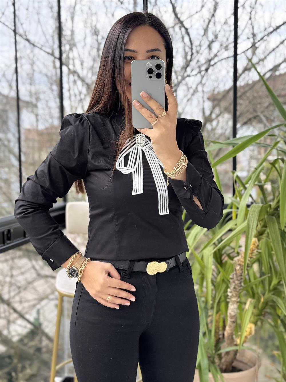 Önü Nakışlı Arkası Fermuarlı Gömlek Siyah