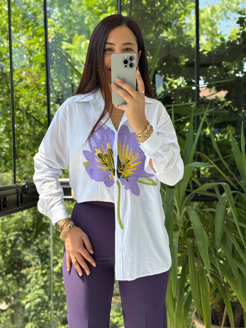 Önü Nakışlı Pamuklu Gömlek Beyaz