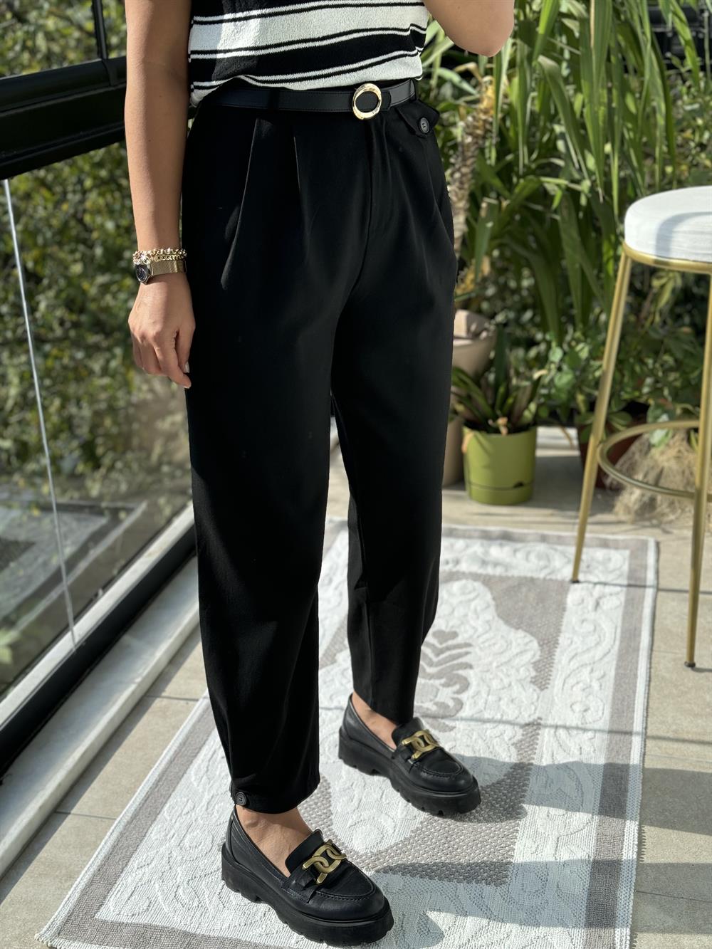 Paçası Düğmeli Pantolon Siyah