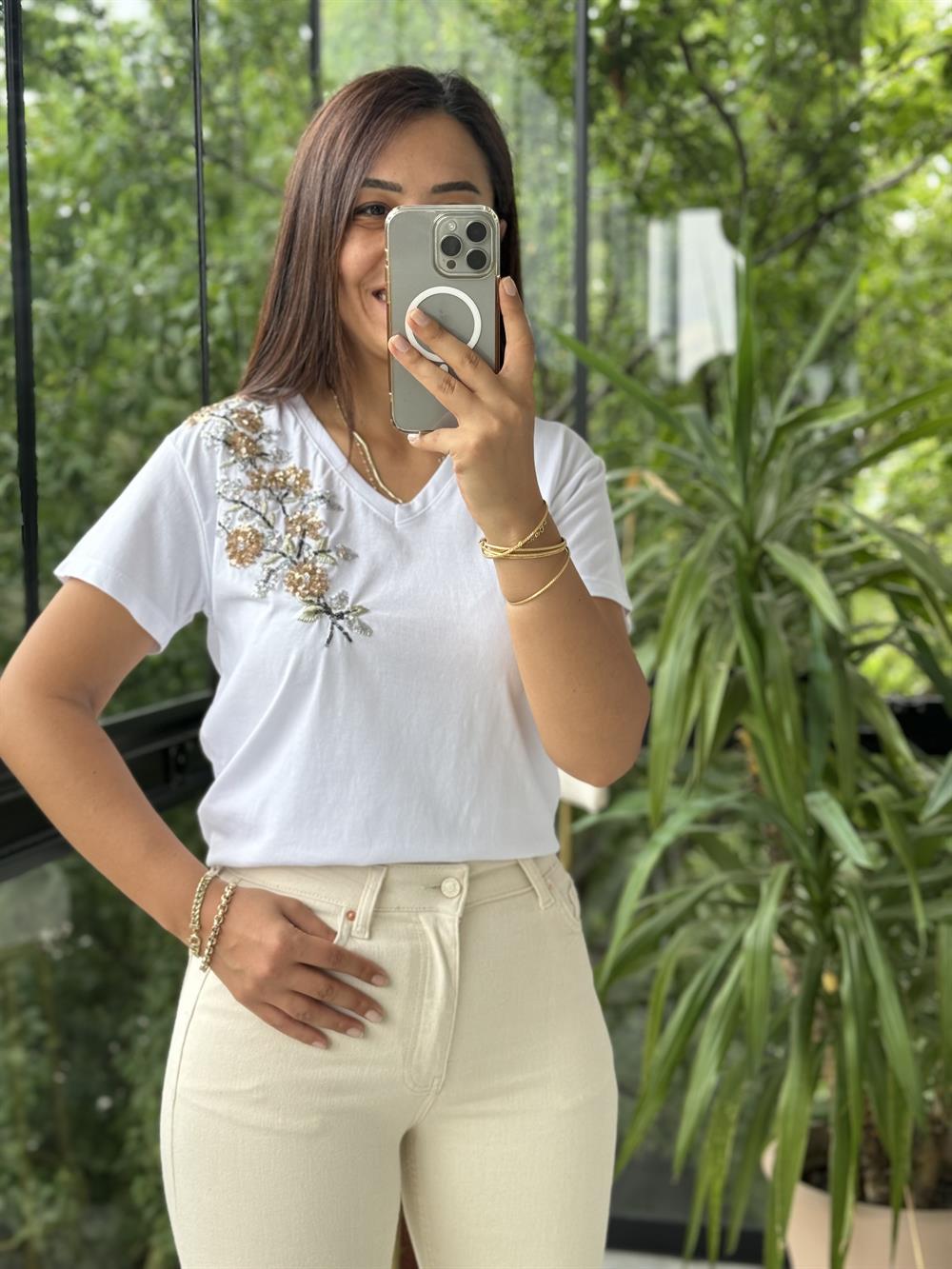 Pamuklu Tişört Omuz İşlemeli