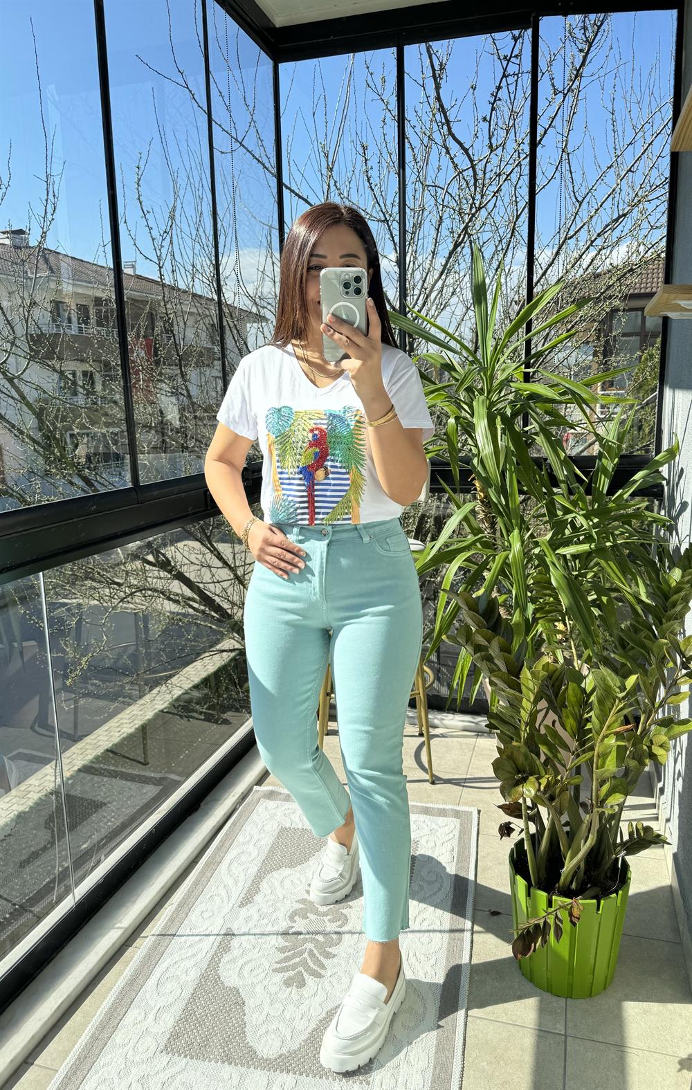 Pamuklu Tişört Papağanlı