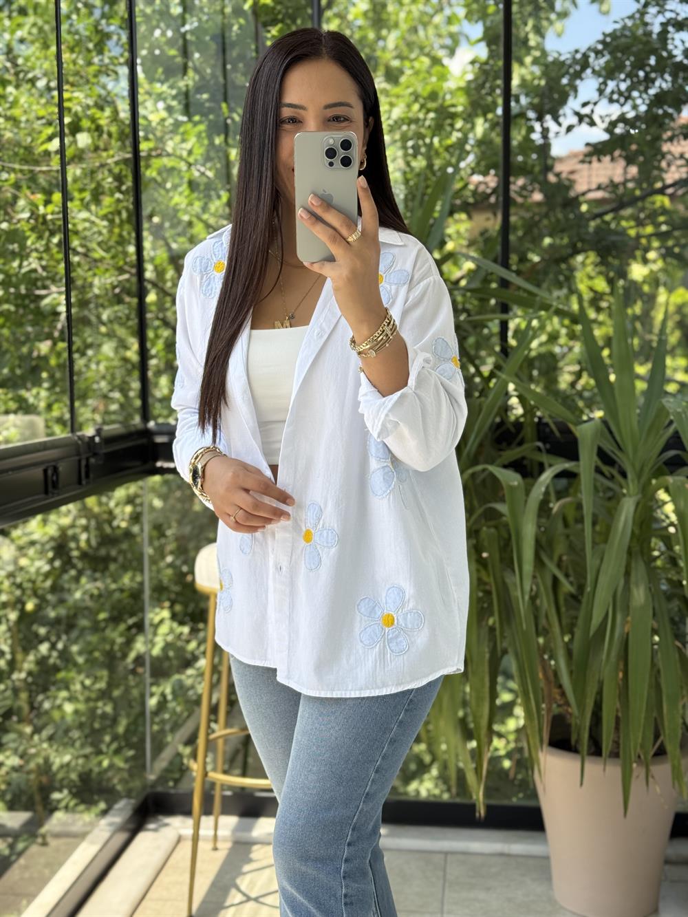 Papatya Detaylı Pamuklu Gömlek Beyaz