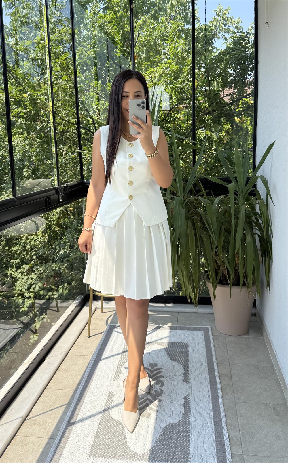 Pileli Etekli Yelek Takım Beyaz