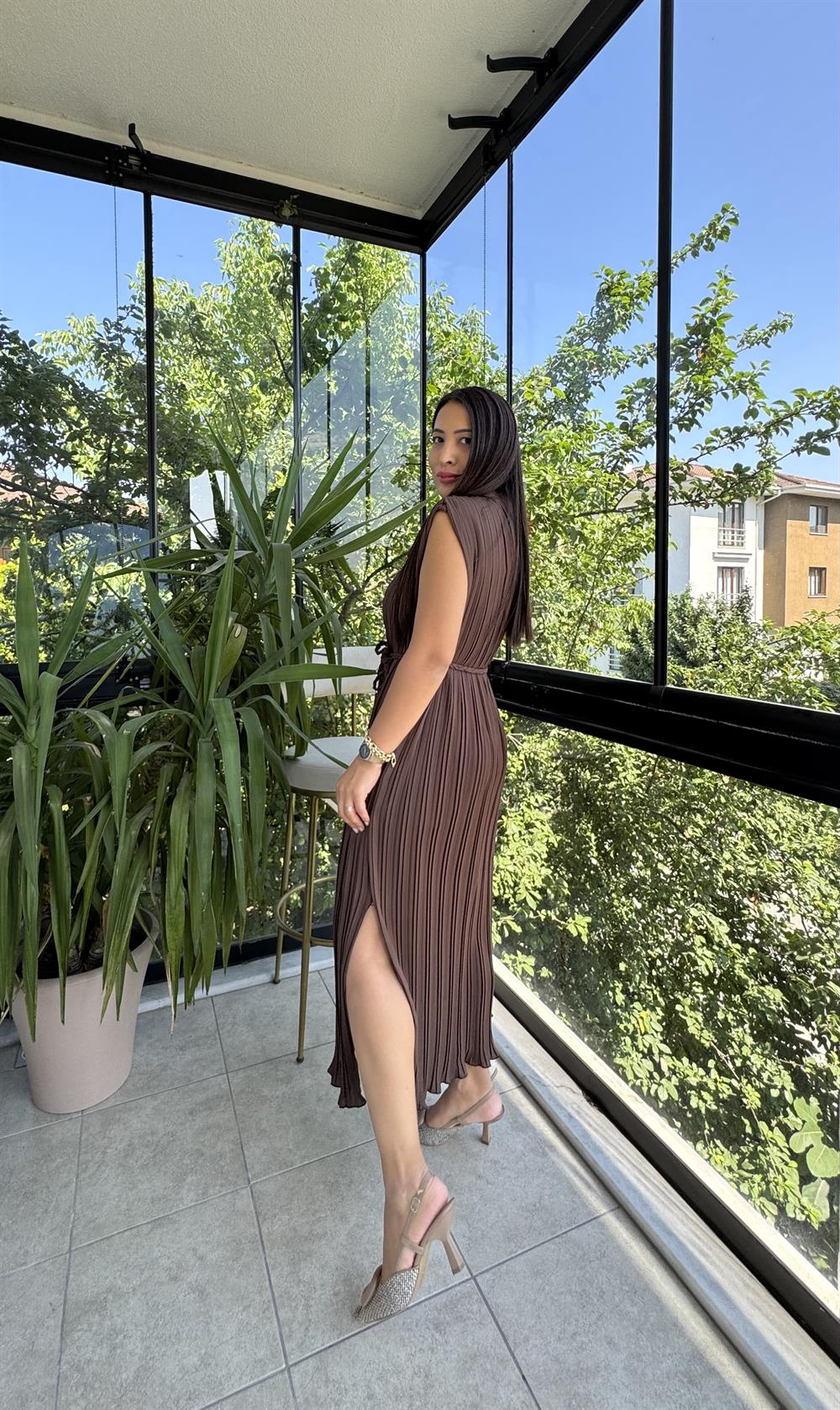 Piliseli Elbise Kahve