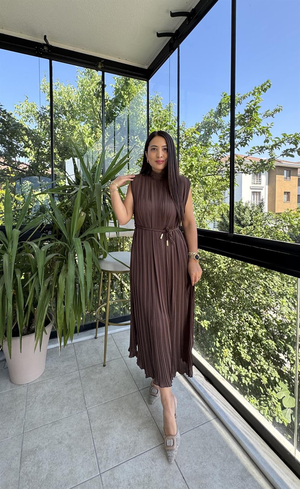 Piliseli Elbise Kahve