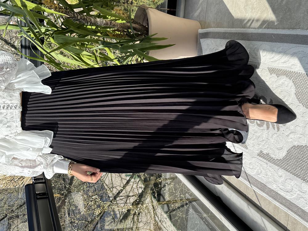 Piliseli Şifon Etek Siyah