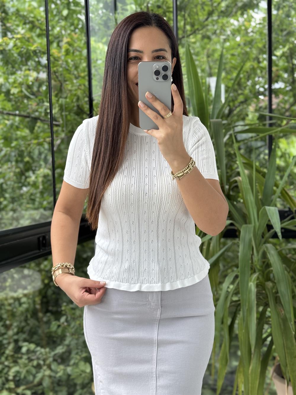 Bisiklet Yaka Ajurlu Fırfırlı Bluz Beyaz