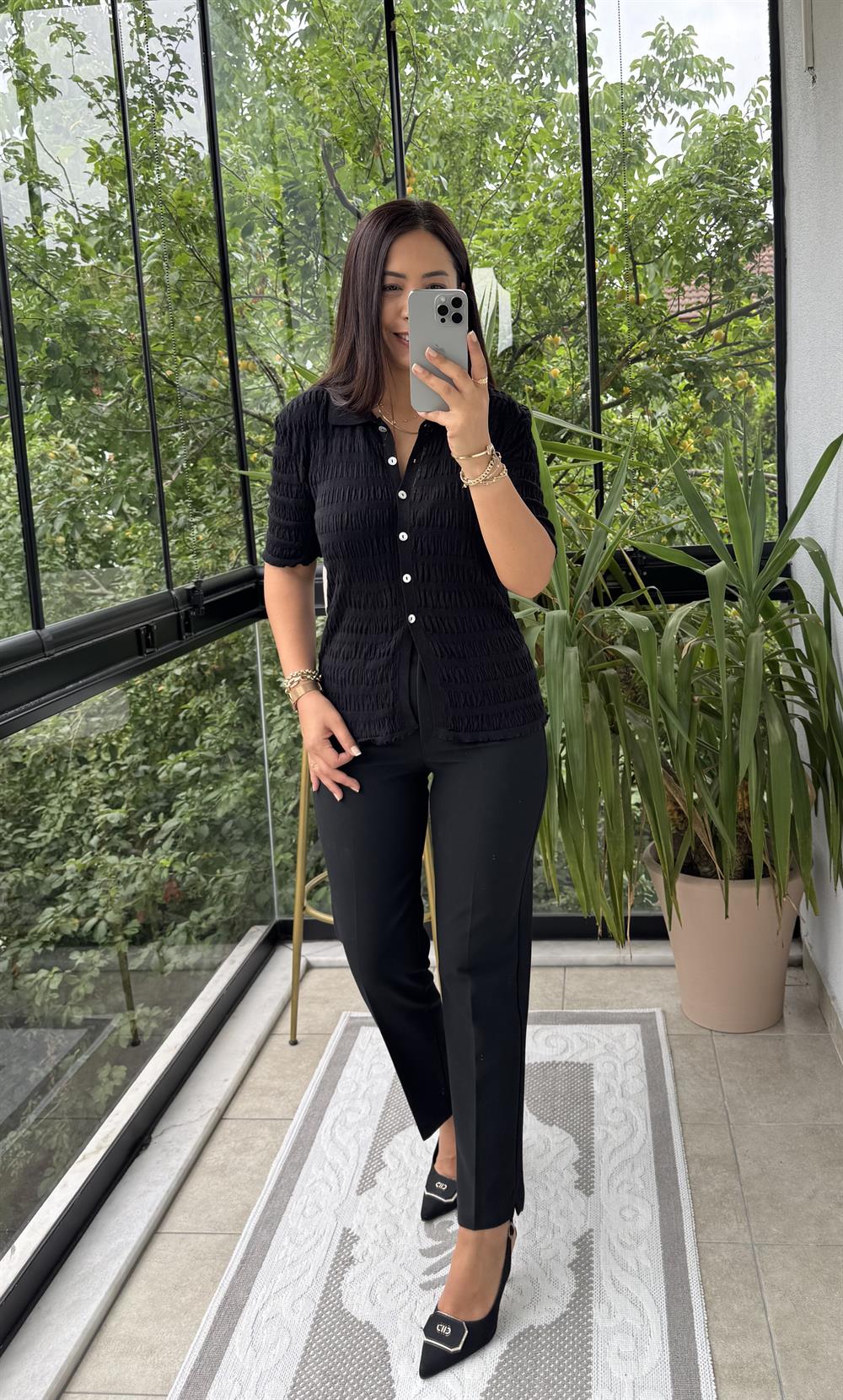 Polo Yaka Büzgülü Düğmeli İnce Triko Hırka Siyah