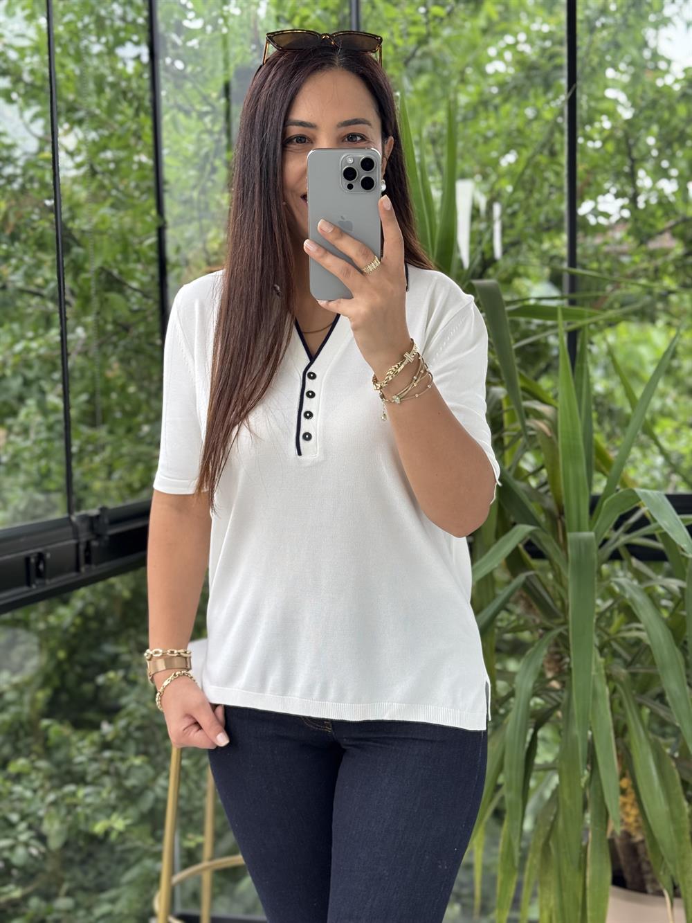 Polo Yaka Özel Düğmeli Triko Bluz Ekru