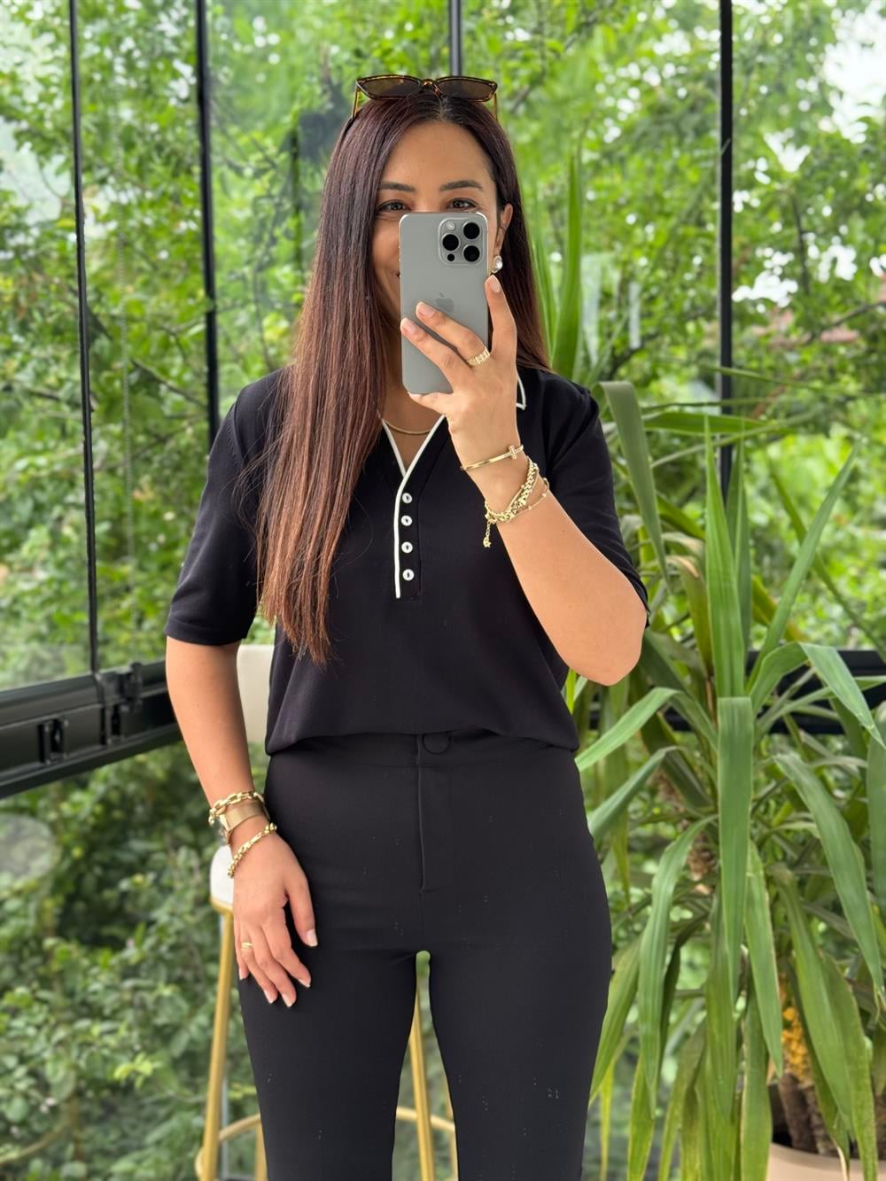 Polo Yaka Özel Düğmeli Triko Bluz Siyah