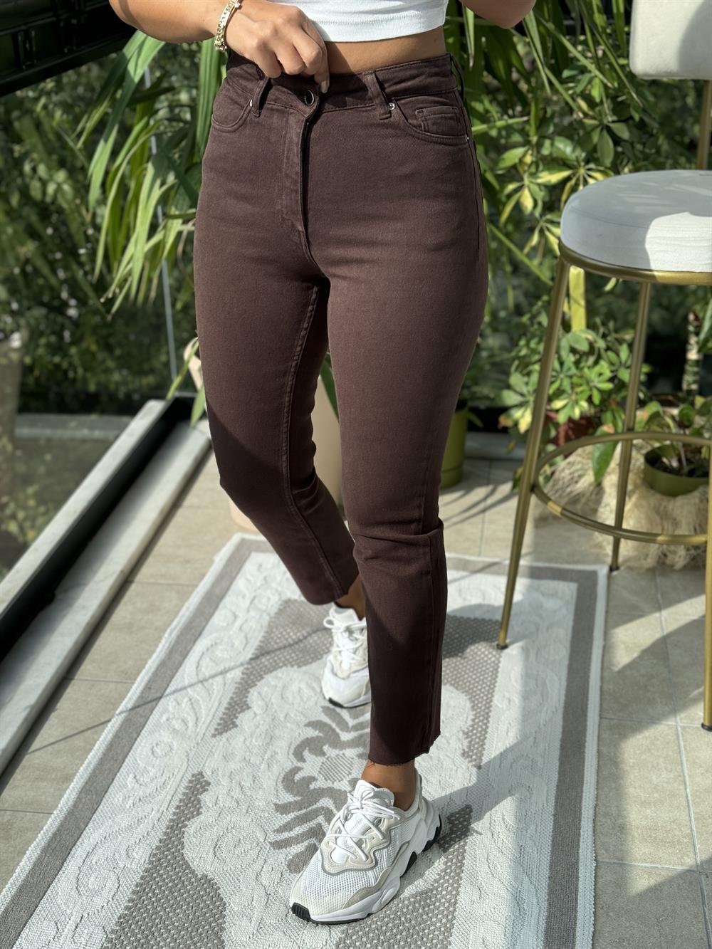 Premium Kalite Kesik Paça Jean Kahve