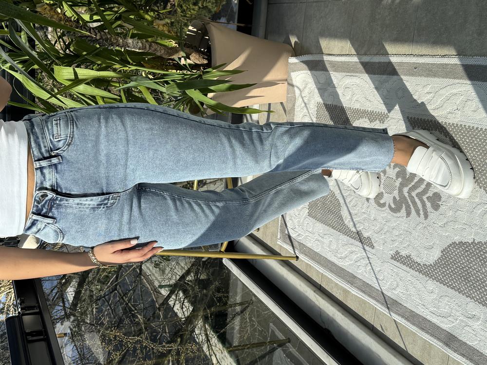 Premium Kalite Kesik Paça Jean Kar Yıkama