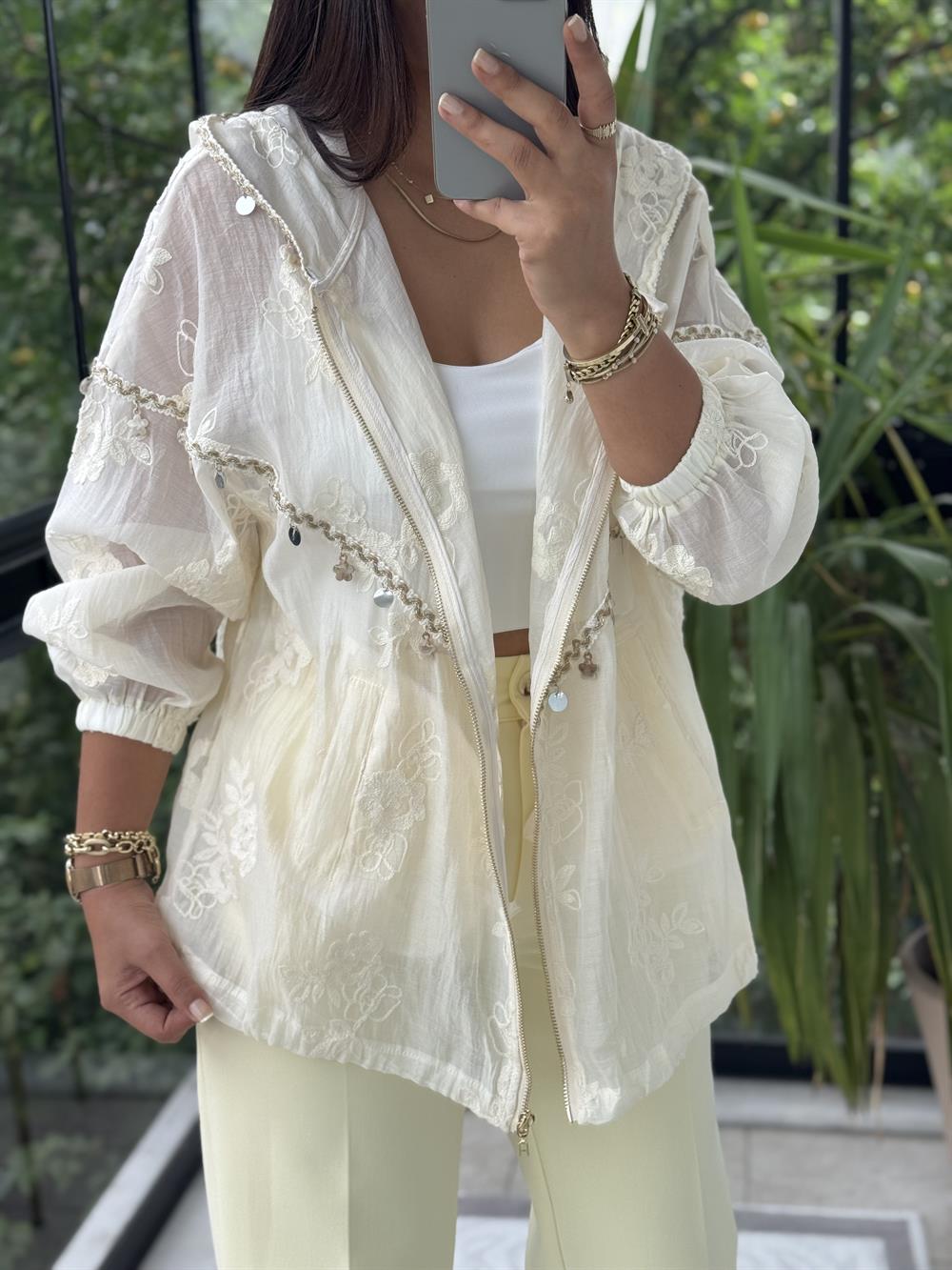 Pullu Nakışlı Ceket Natural