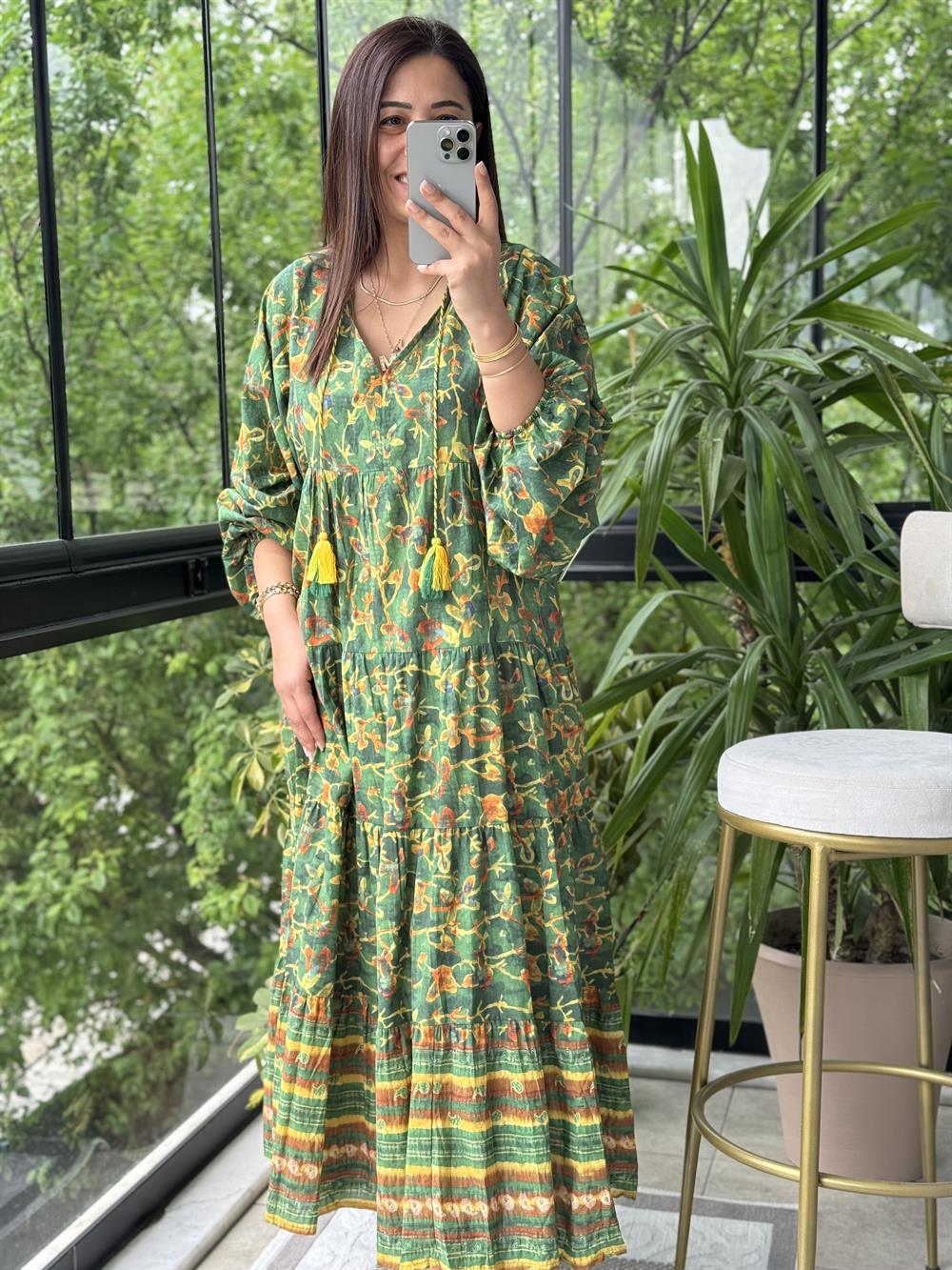 Püskül Detaylı Uzun Pamuklu Elbise Yeşil