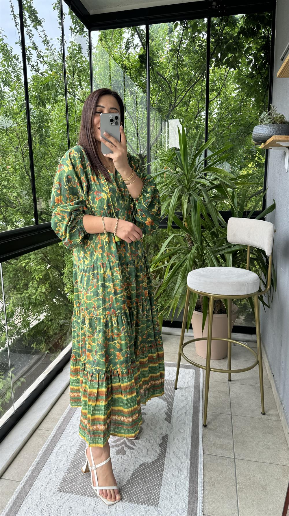 Püskül Detaylı Uzun Pamuklu Elbise Yeşil