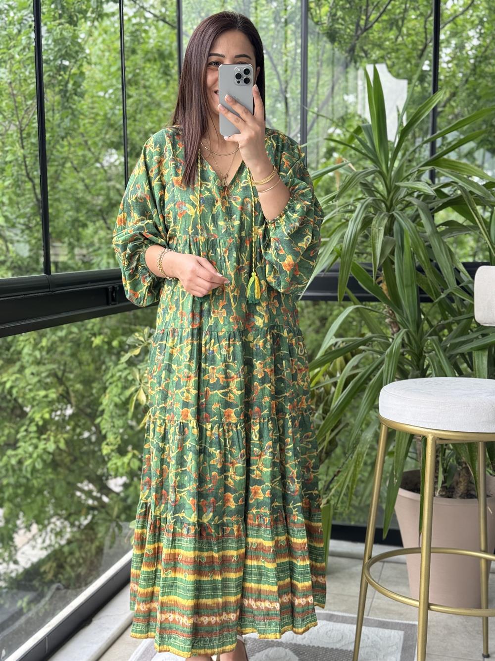 Püskül Detaylı Uzun Pamuklu Elbise Yeşil