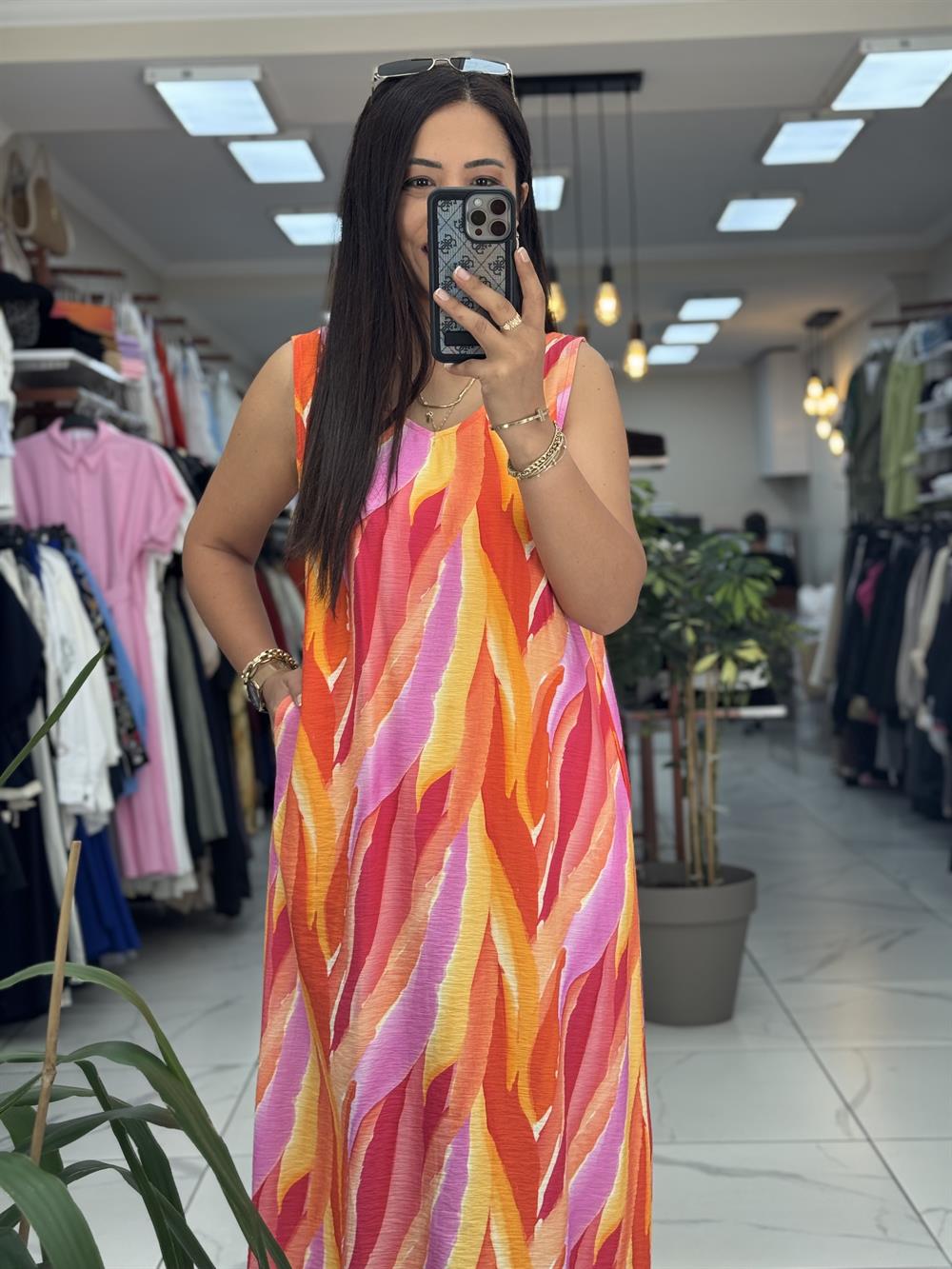 Renkli Desenli Kalın Askılı Elbise Fuşya