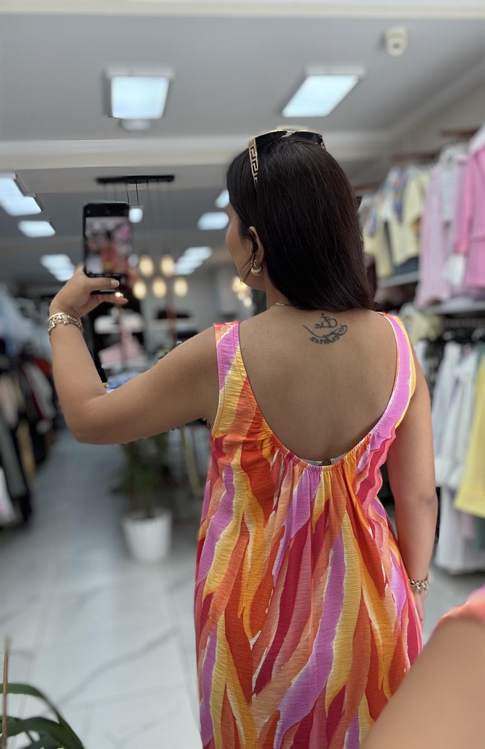 Renkli Desenli Kalın Askılı Elbise Fuşya