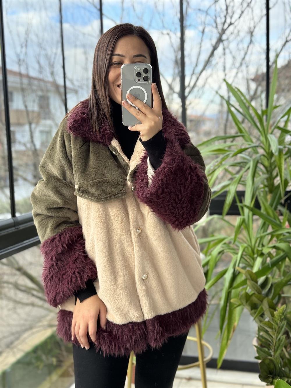 Renkli Pelüşlu Mont