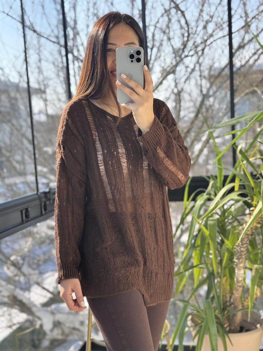 Saç Örgülü Ajurlu Kazak Kahve