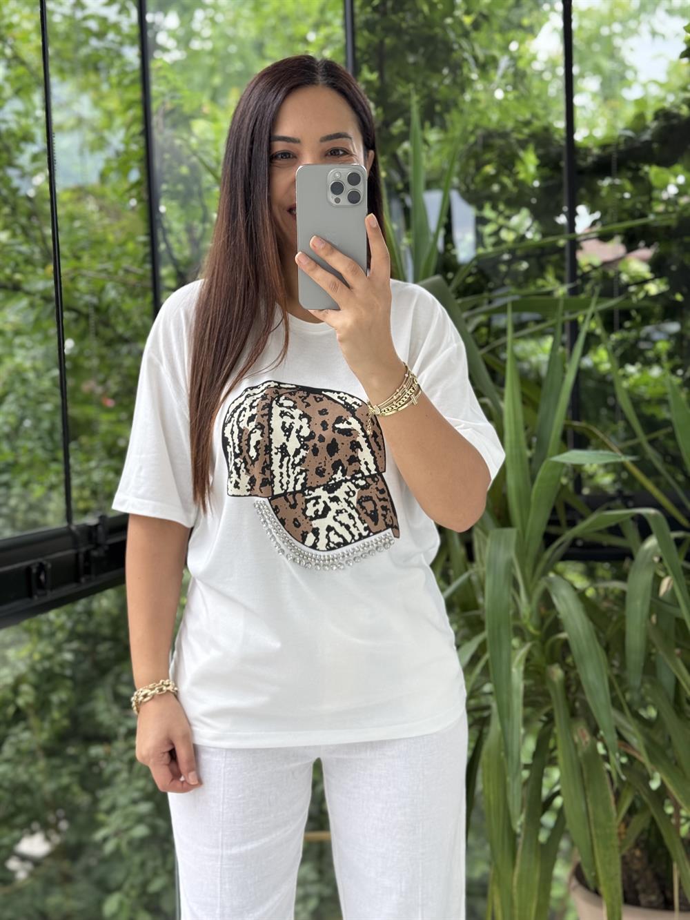 Şapka Detaylı Tişört Ekru