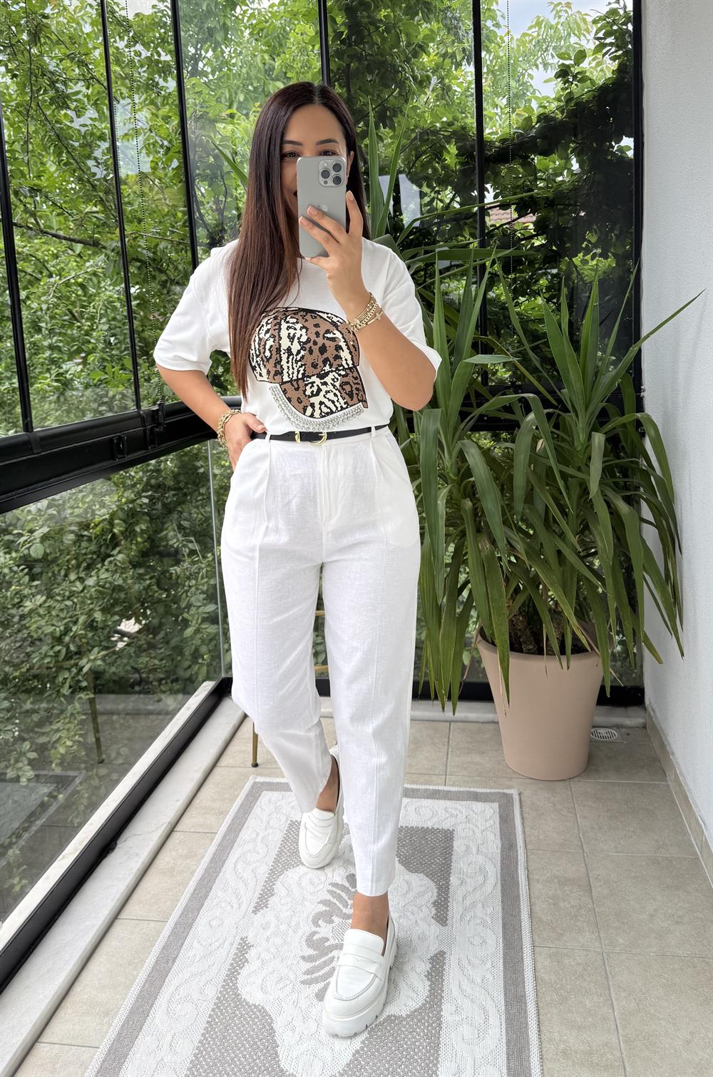 Şapka Detaylı Tişört Ekru