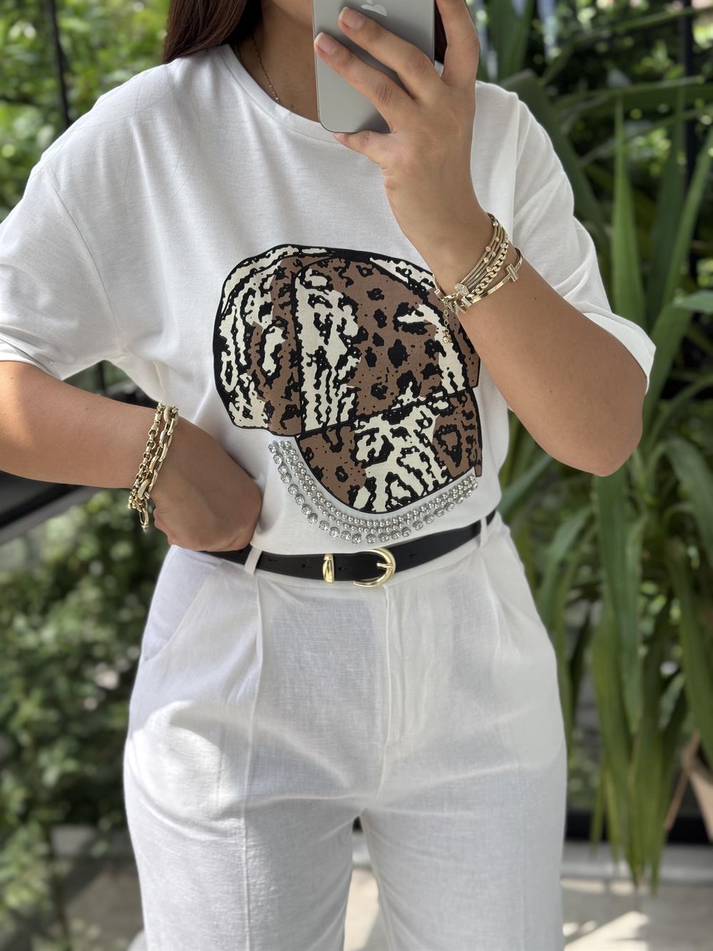 Şapka Detaylı Tişört Ekru