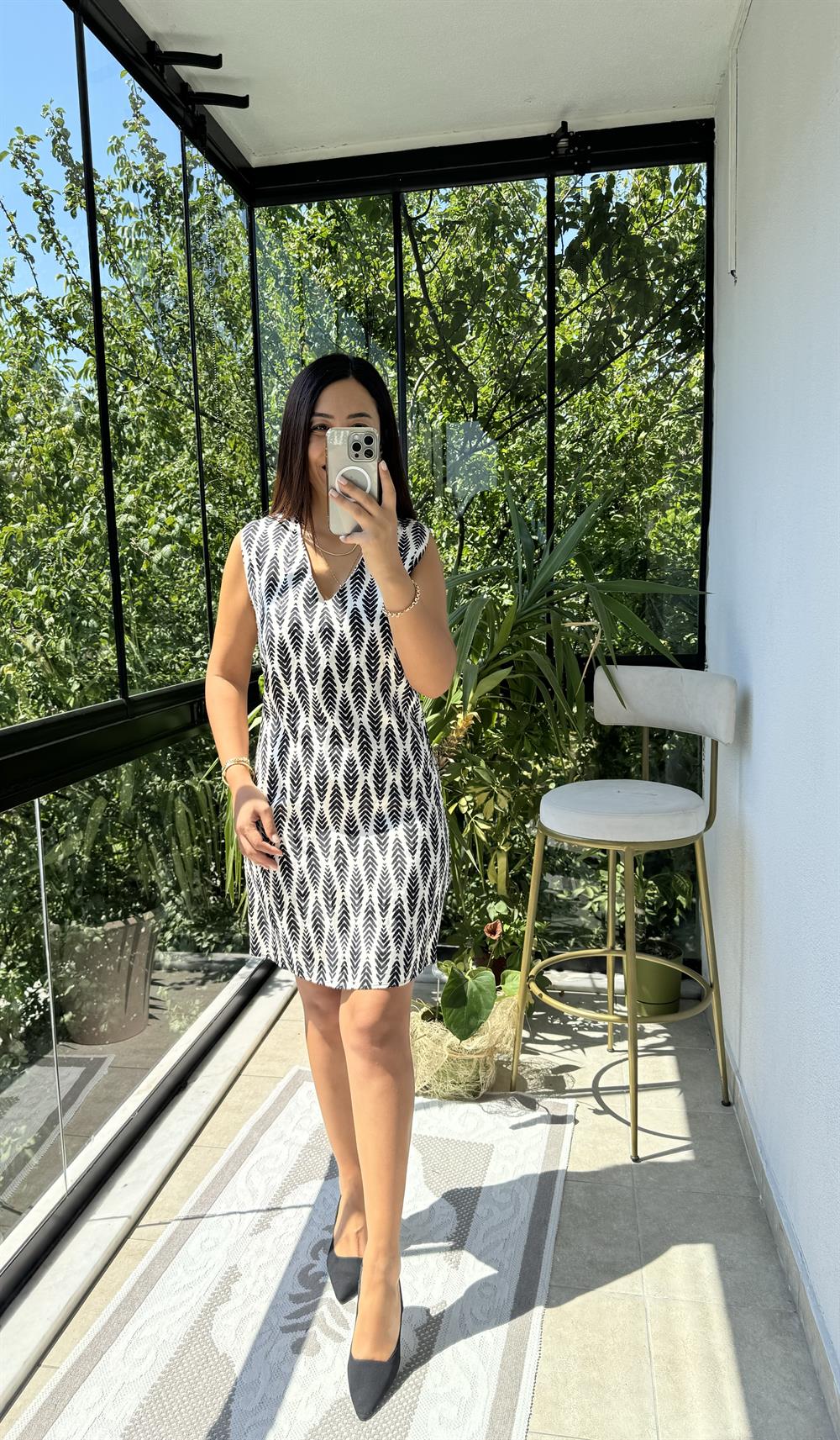 Saten Jakar Desenli Elbise Beyaz