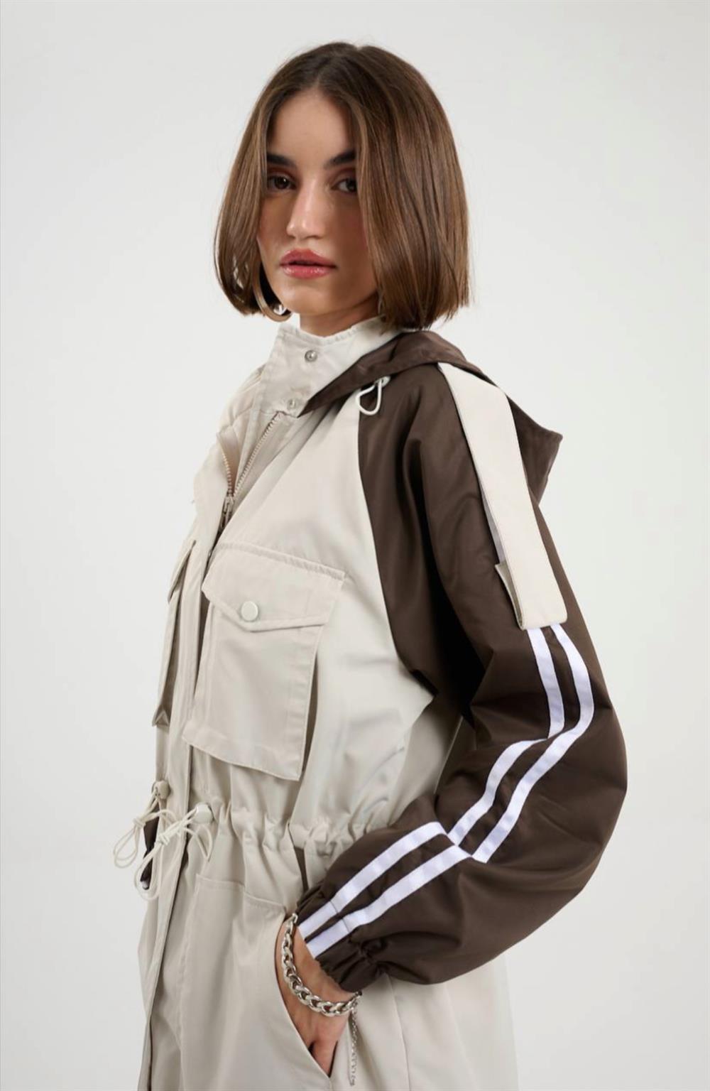 Şeritli Uzun Yağmurluk Taş