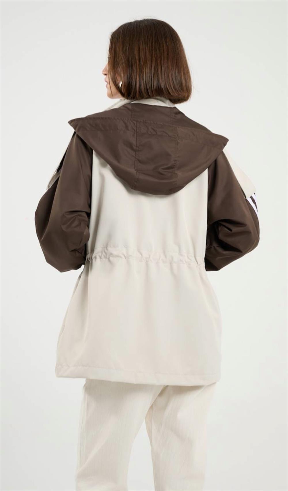 Şeritli Uzun Yağmurluk Taş