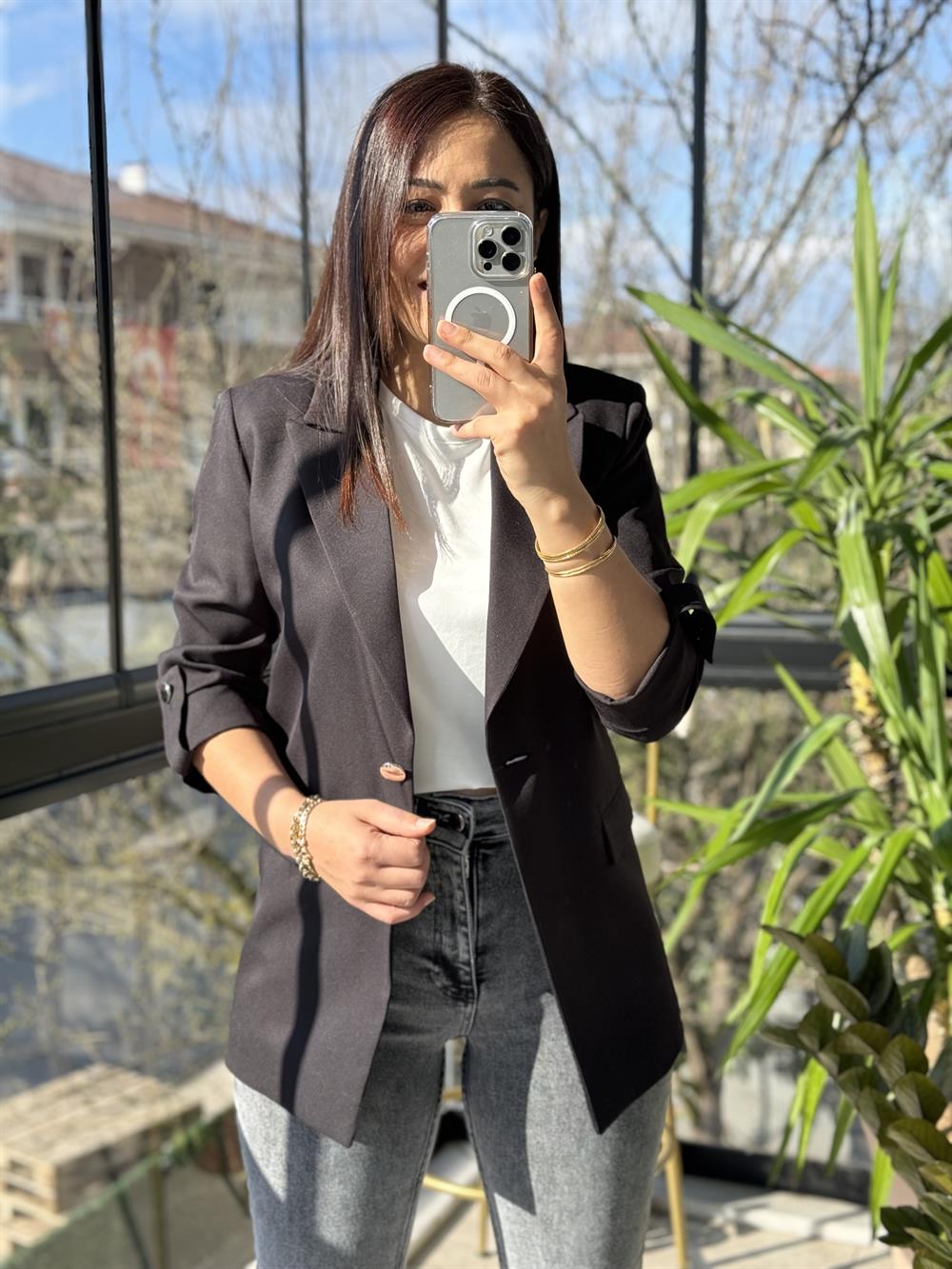 Siyah Kolu Düğmeli Blazer Ceket