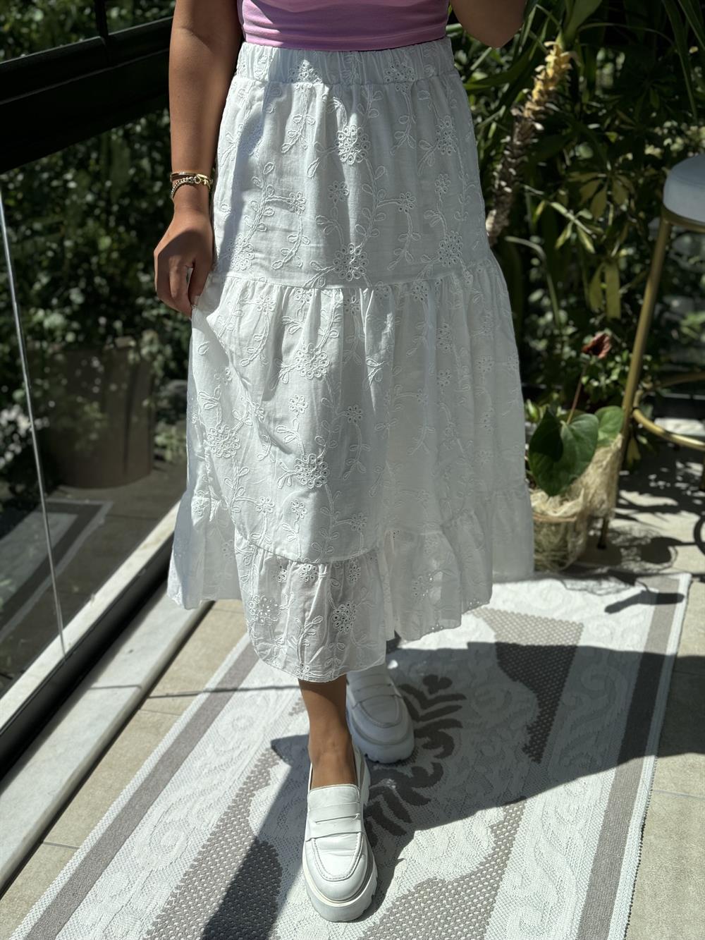 Tam Fisto Etek Beyaz