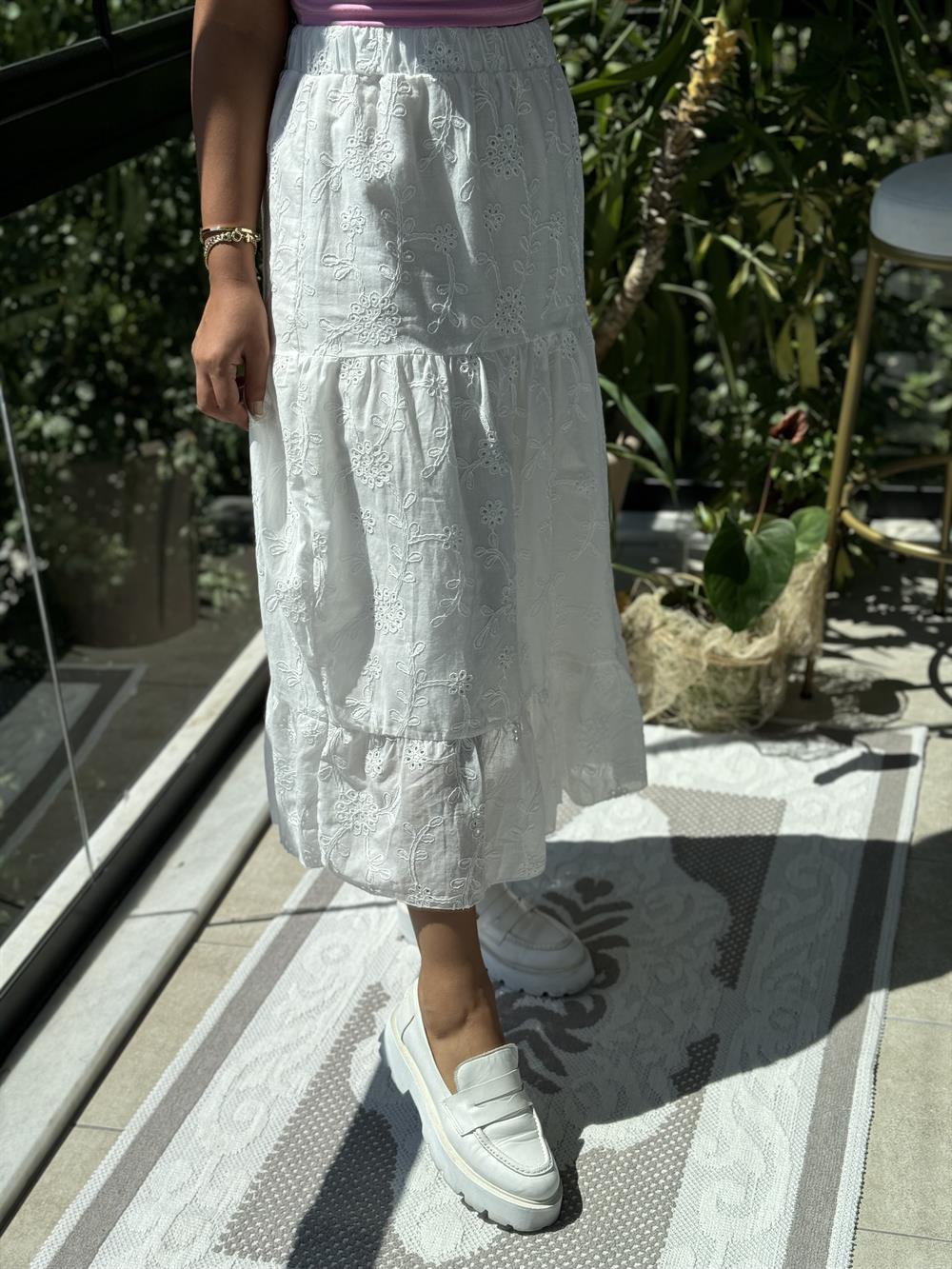 Tam Fisto Etek Beyaz