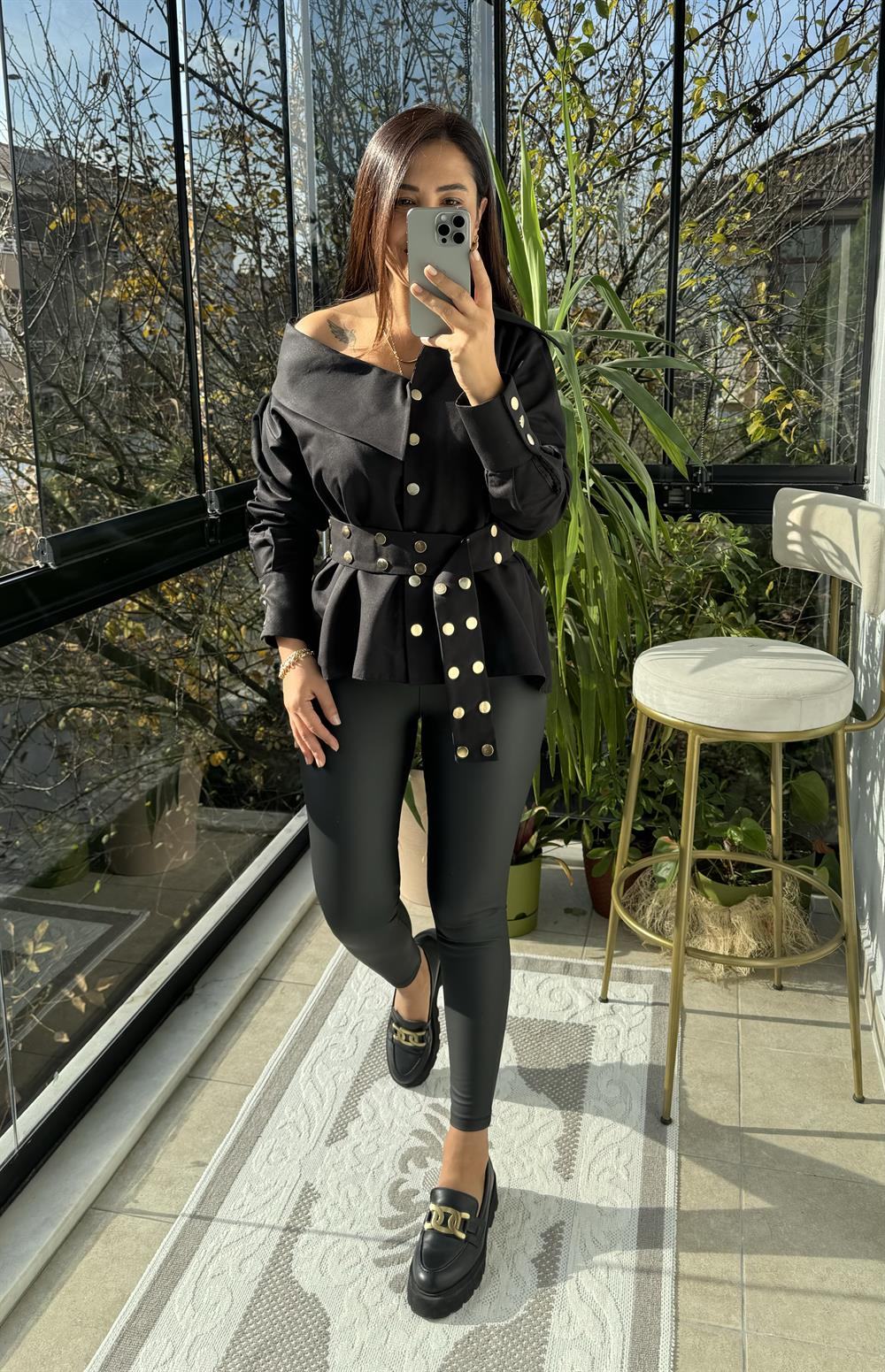 Tasarım Yaka Detaylı Gömlek Siyah