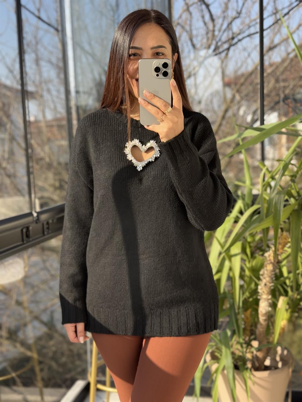 Taşlı Kalp Kazak Siyah