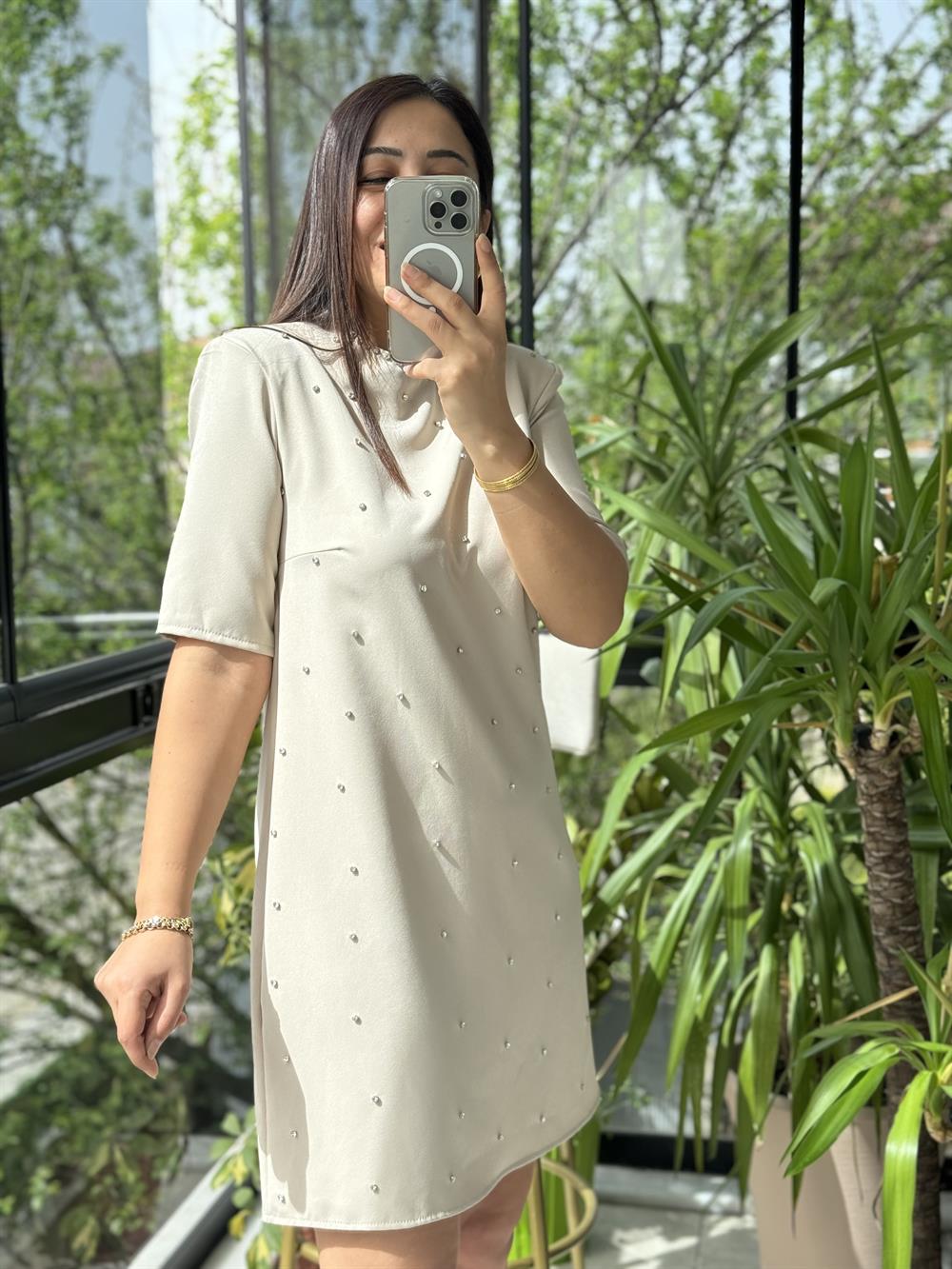 Taşlı Kısa Elbise Bej