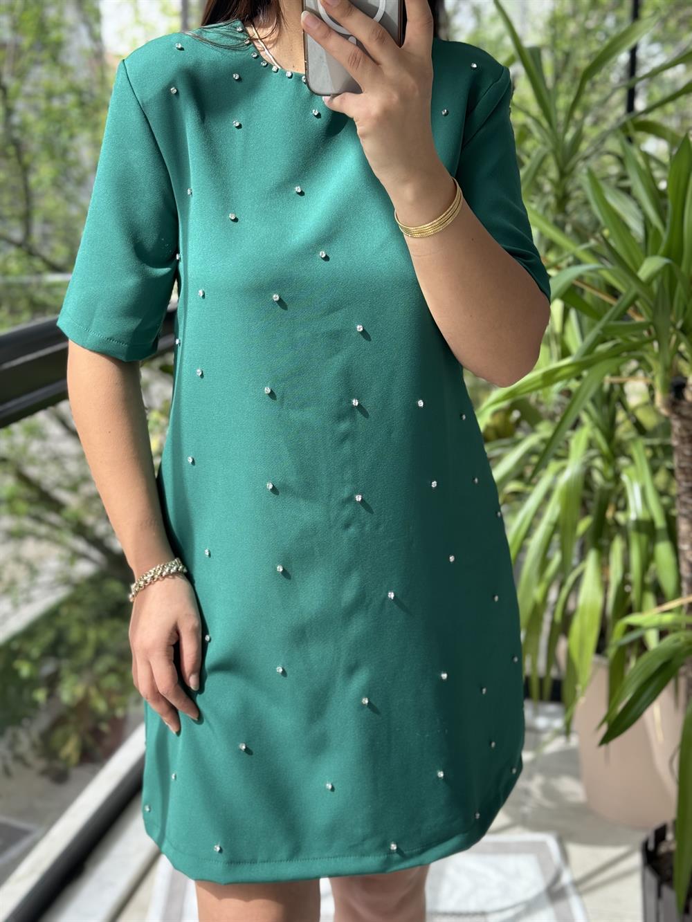 Taşlı Kısa Elbise Zümrüt
