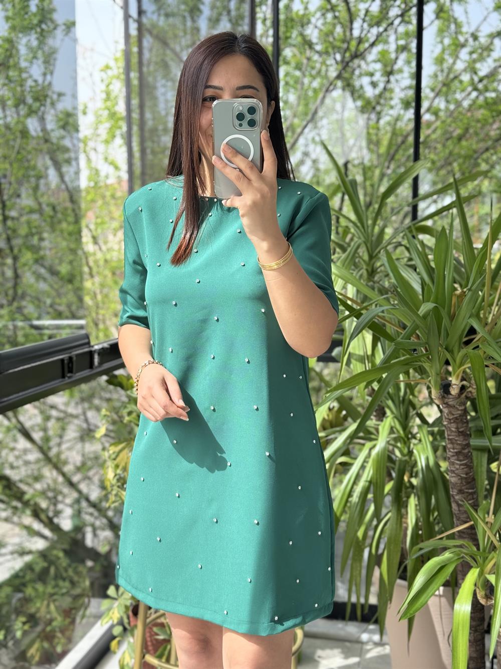 Taşlı Kısa Elbise Zümrüt
