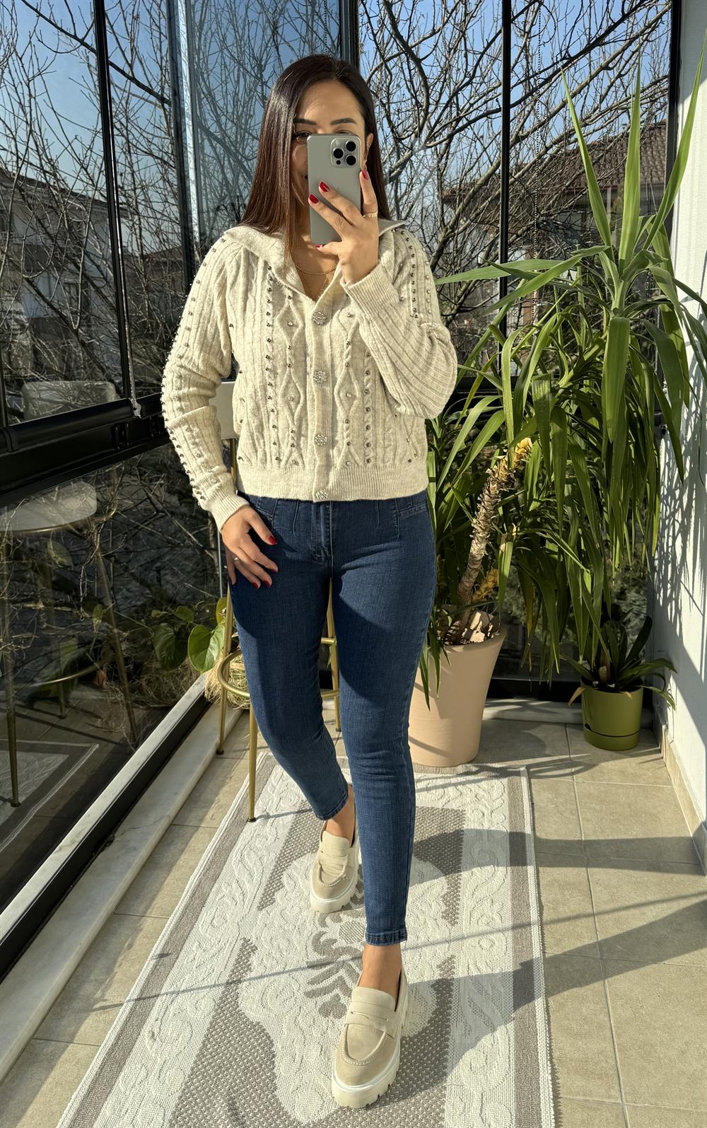 Taşlı Polo Yaka Hırka Taş