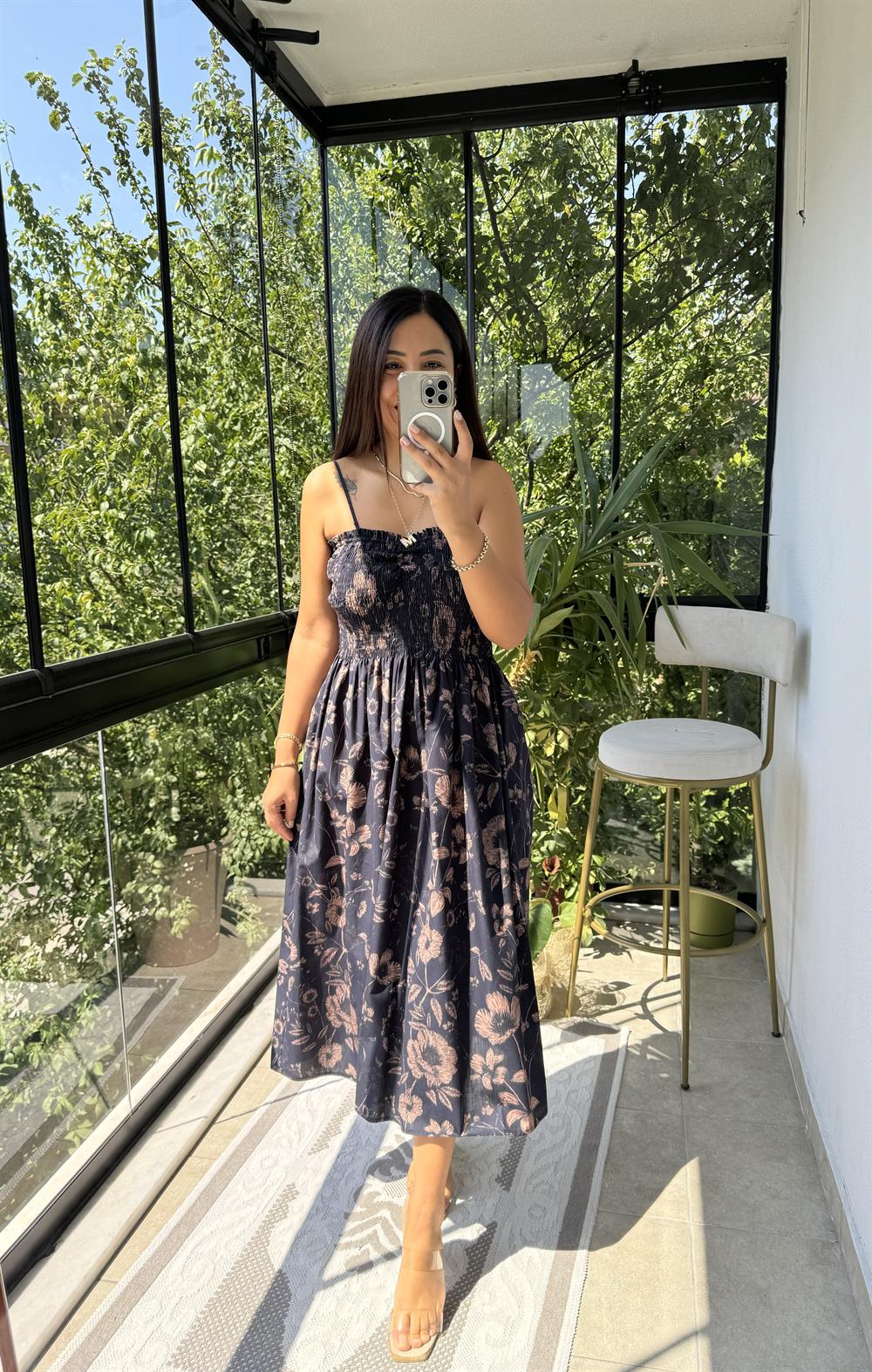 Üst Kısmı Büzgülü Elbise Lacivert 