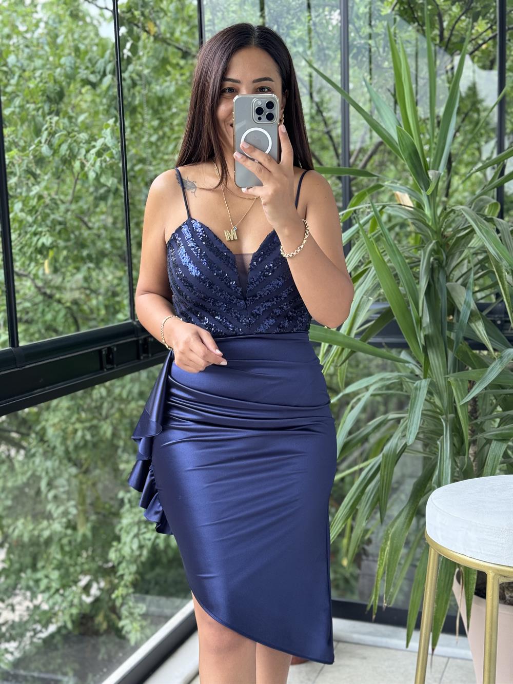 Üzeri Pullu Saten Etek Elbise Lacivert