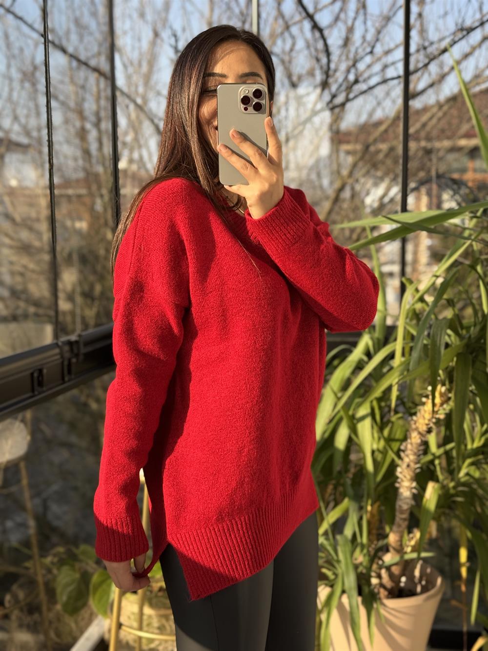 V Yaka Basic Kazak Kırmzı