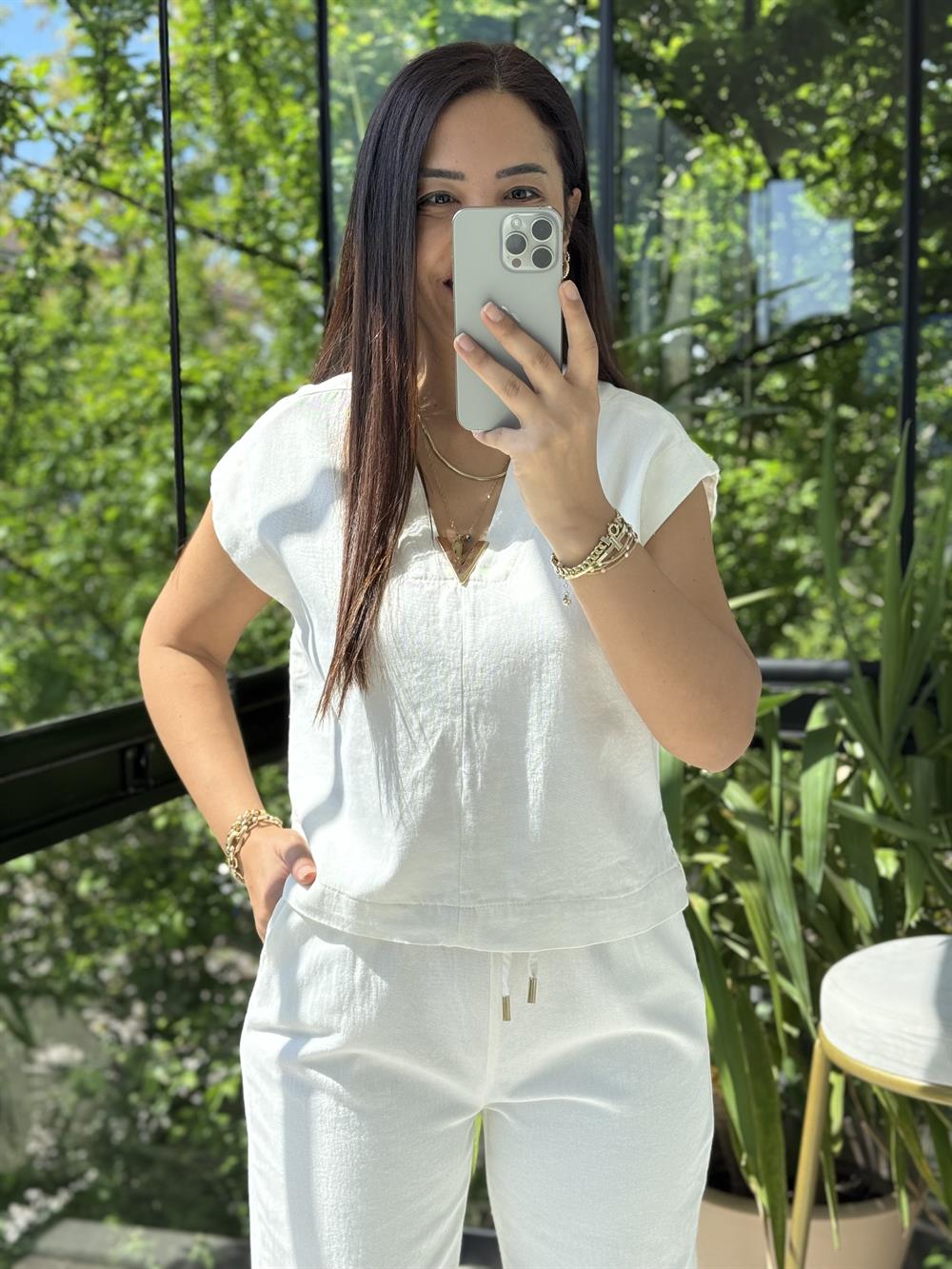 V Yaka Keten Bluz Ekru