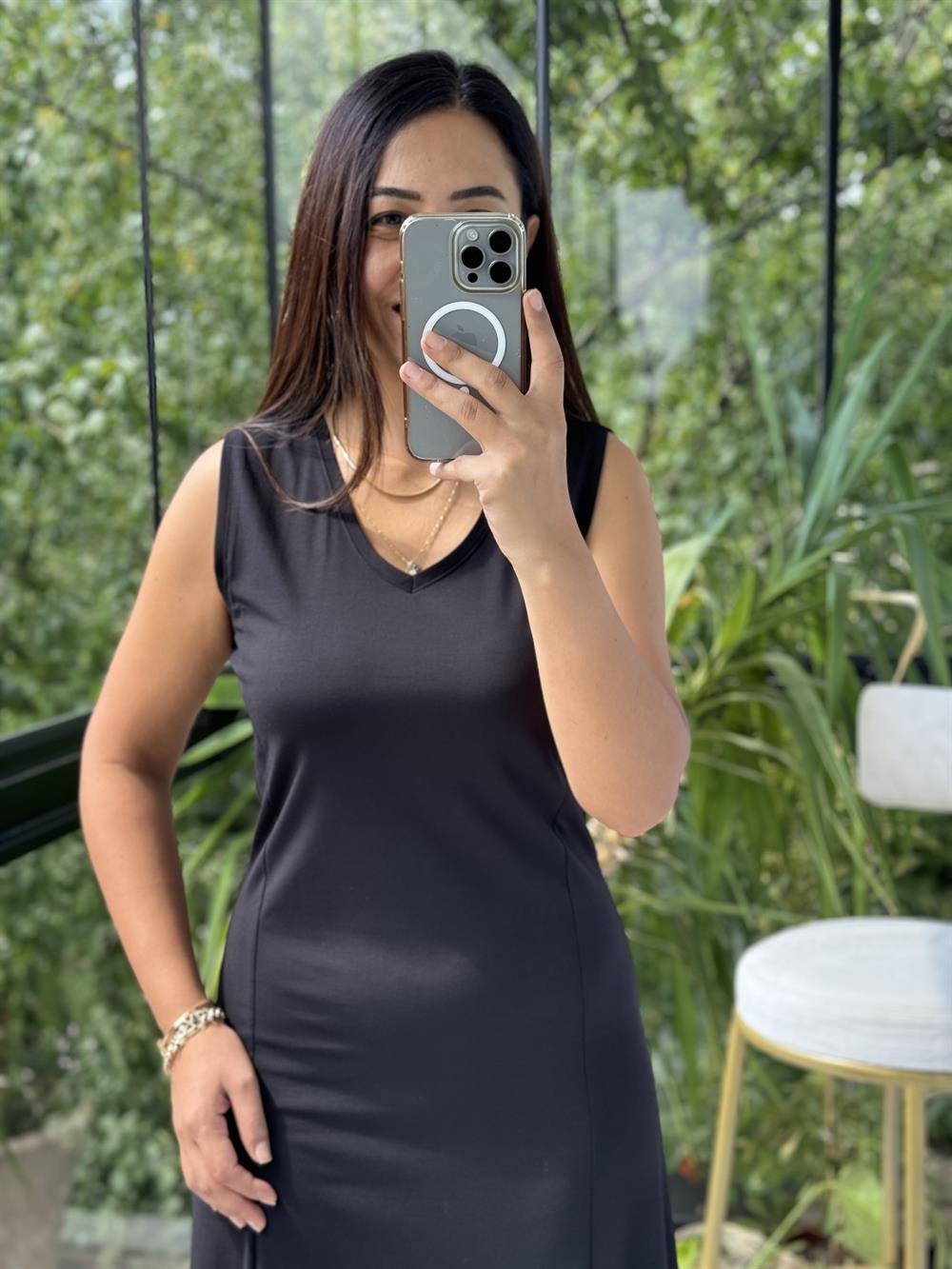 V Yaka Yırtmaçlı Elbise Siyah