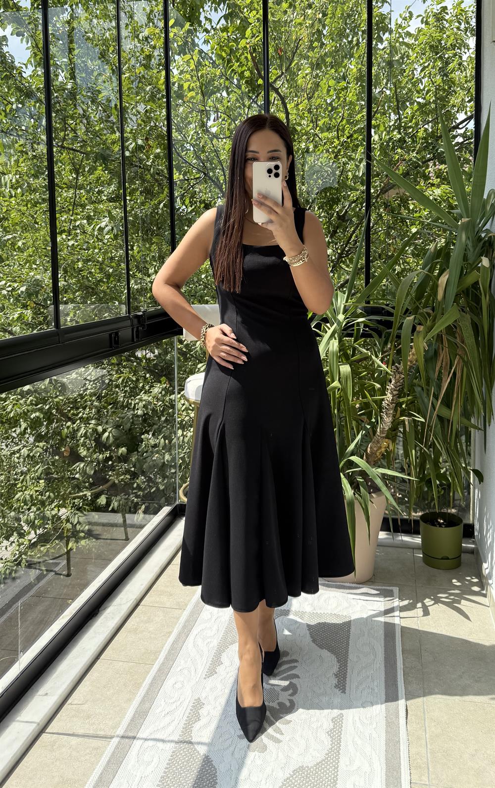 Volanlı Slim Elbise Siyah