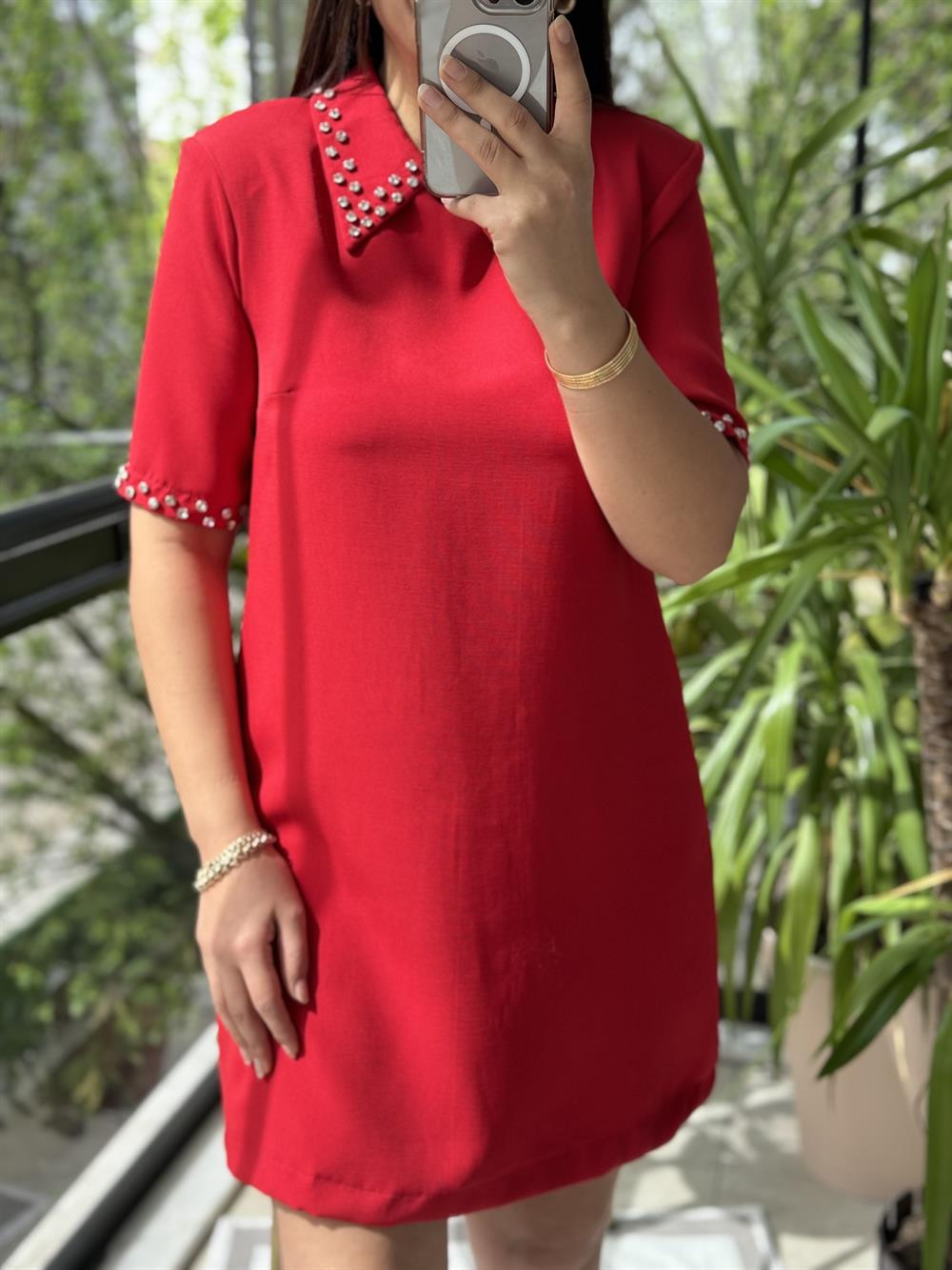 Yaka Taşlı Elbise Kırmızı