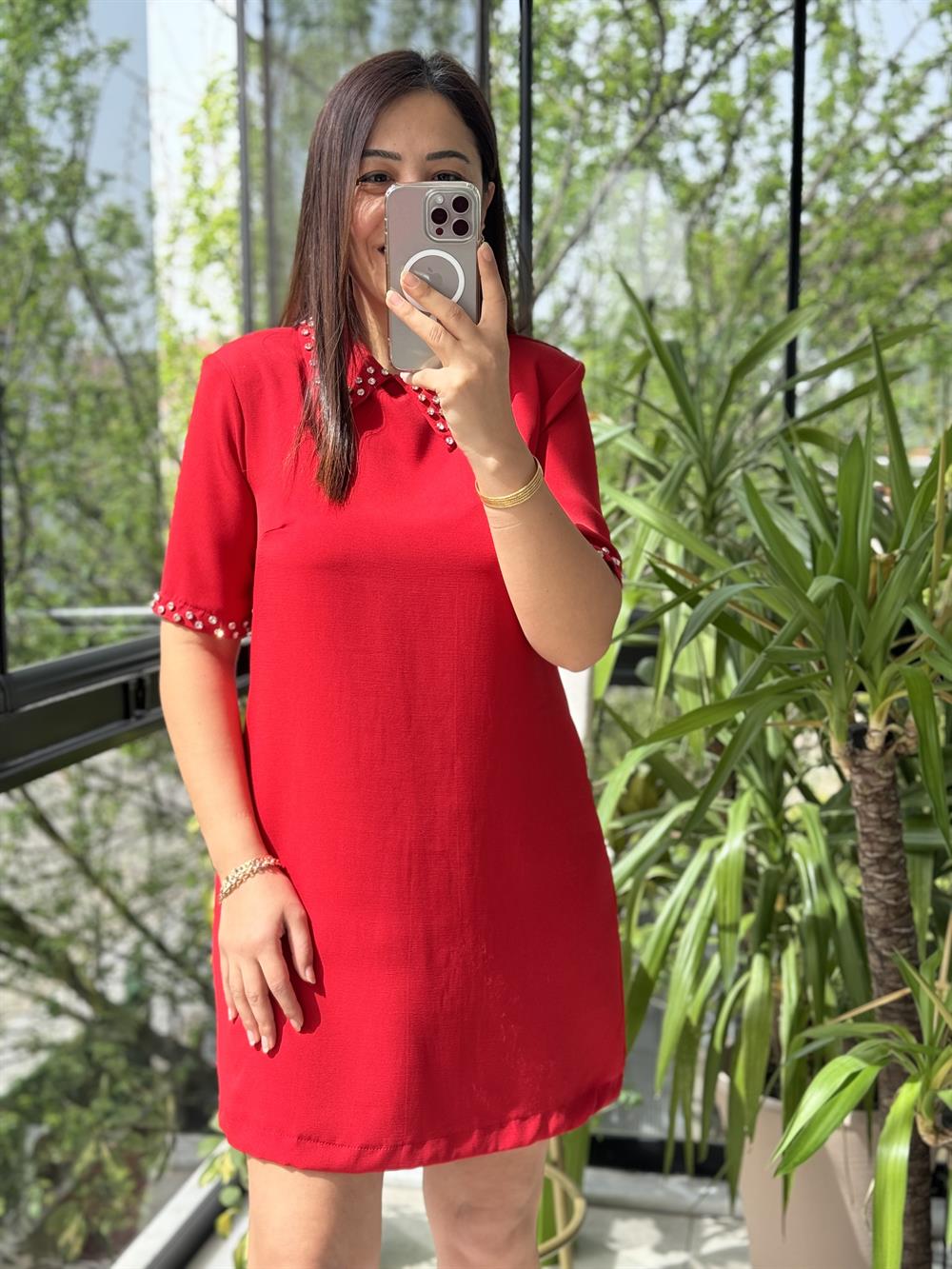Yaka Taşlı Elbise Kırmızı