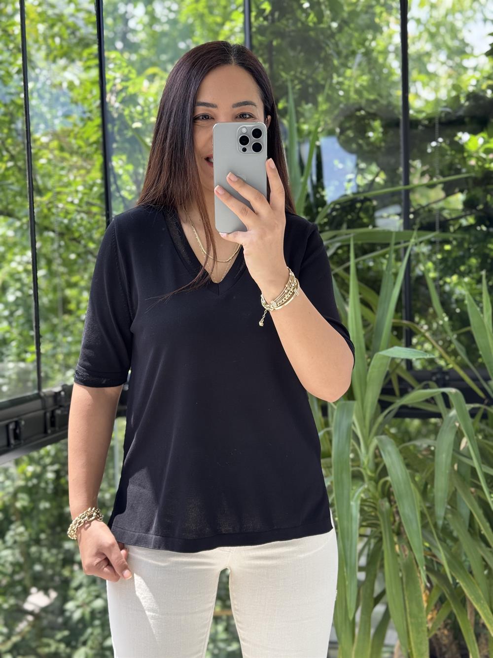 Yaka Ve Kol Özel Aksesuarlı Triko Bluz Siyah