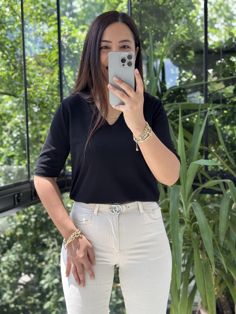 Yaka Ve Kol Özel Aksesuarlı Triko Bluz Siyah