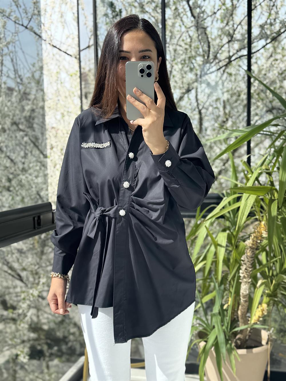 Yanı Bağlamalı ve Pileli Gömlek Siyah